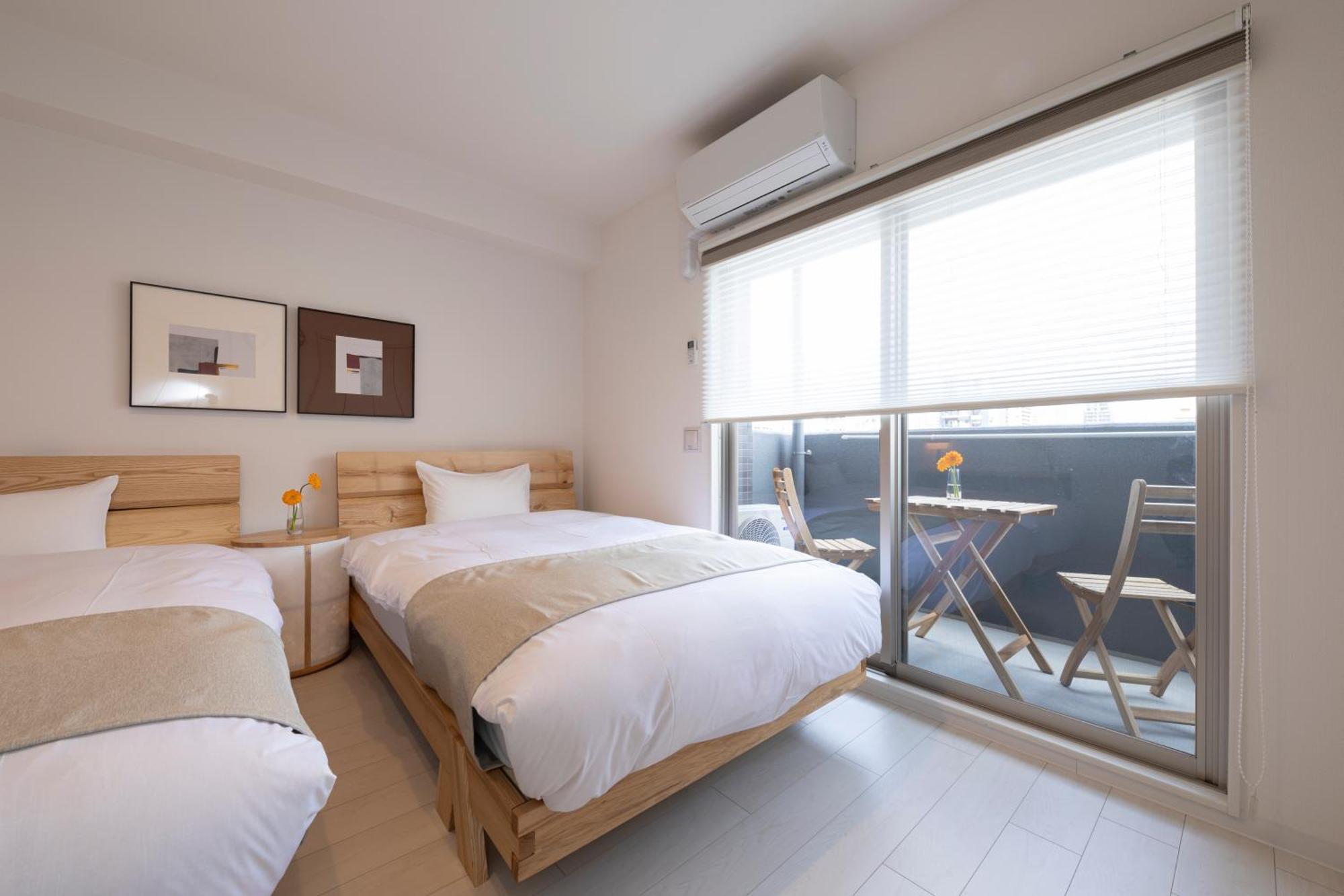 Aparthotel Shirakabanoyado - Nipponbashi 日本橋, 3 Mins Walk To Dendentown Osaka Zewnętrze zdjęcie