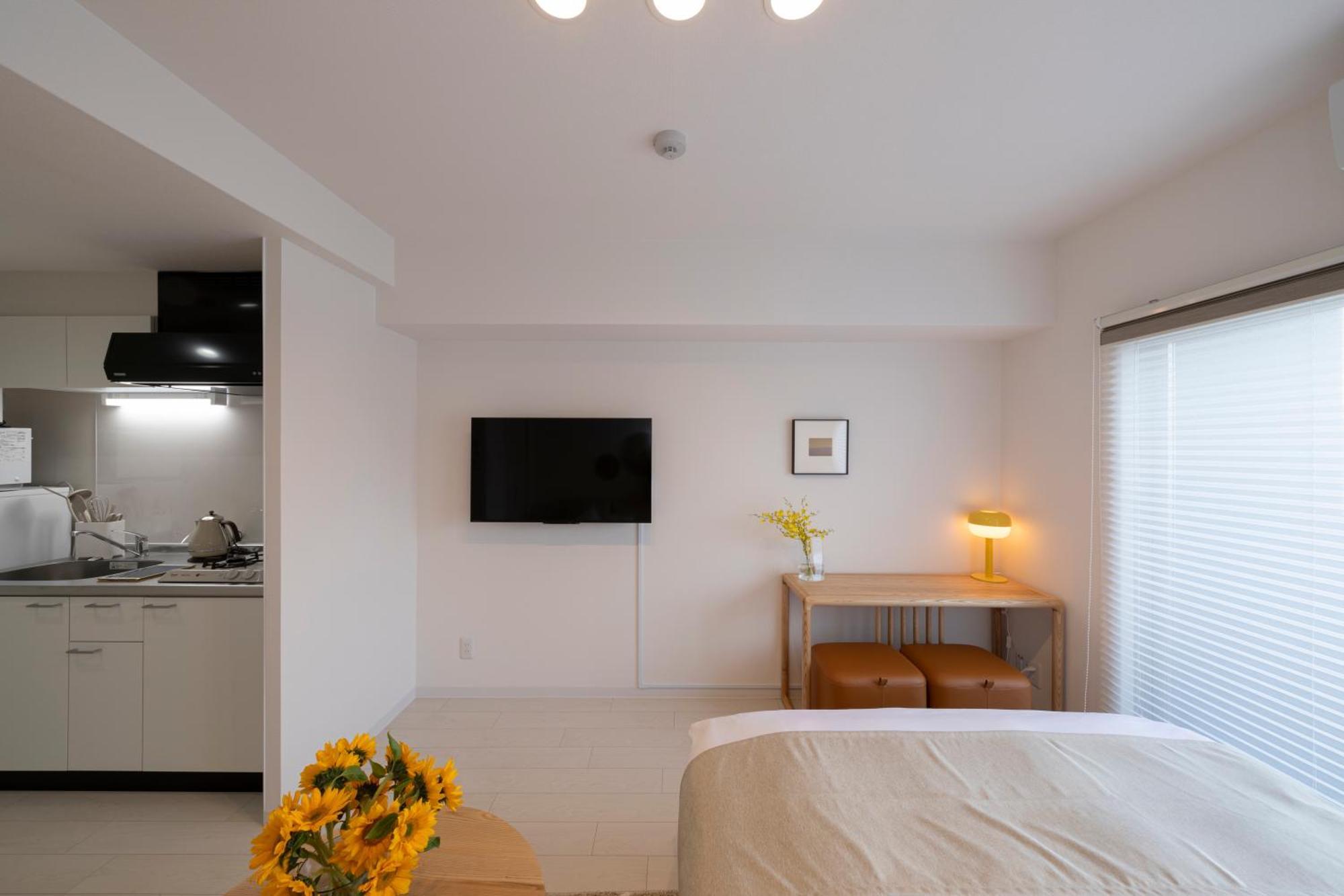 Aparthotel Shirakabanoyado - Nipponbashi 日本橋, 3 Mins Walk To Dendentown Osaka Zewnętrze zdjęcie