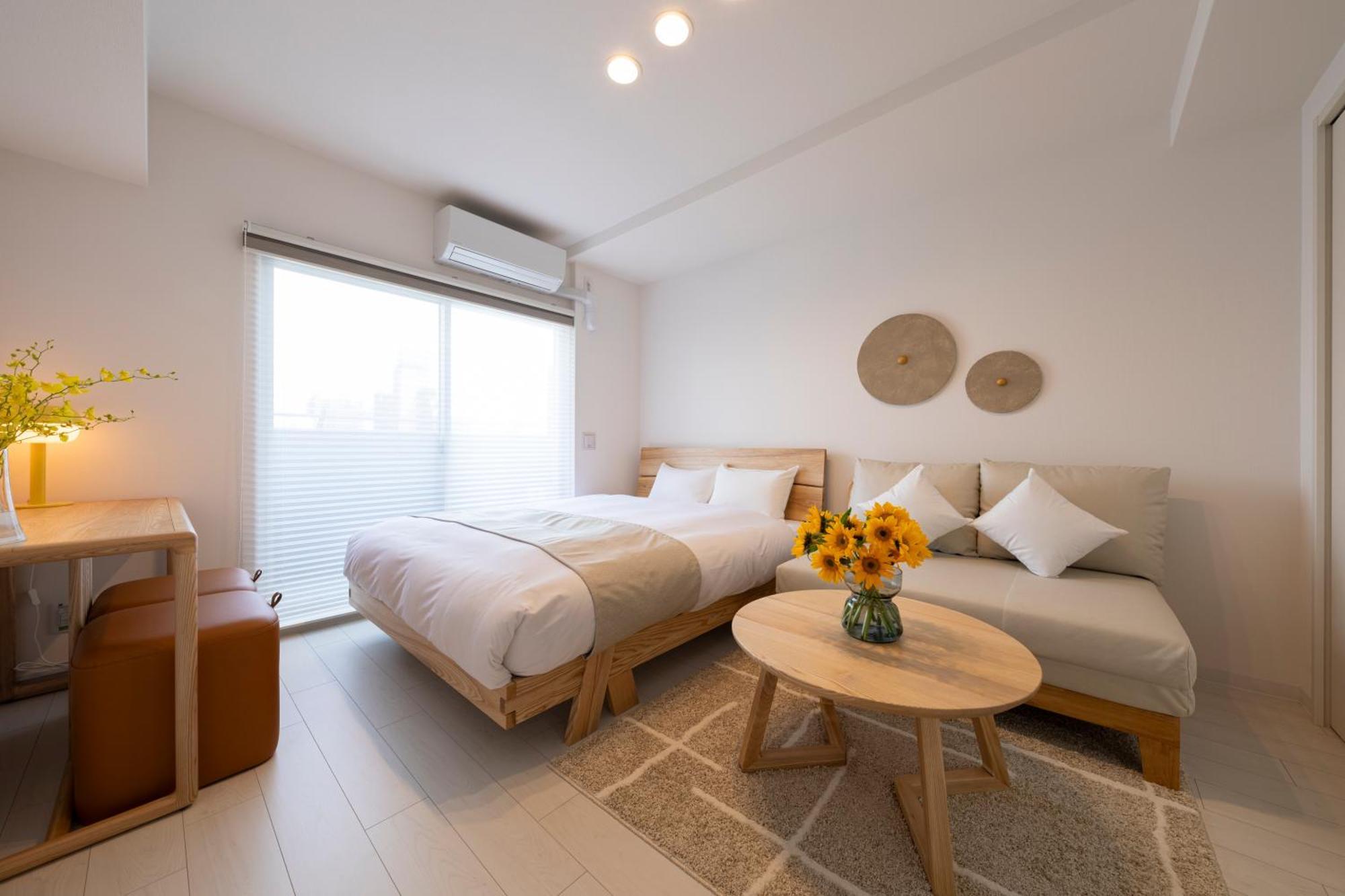 Aparthotel Shirakabanoyado - Nipponbashi 日本橋, 3 Mins Walk To Dendentown Osaka Zewnętrze zdjęcie